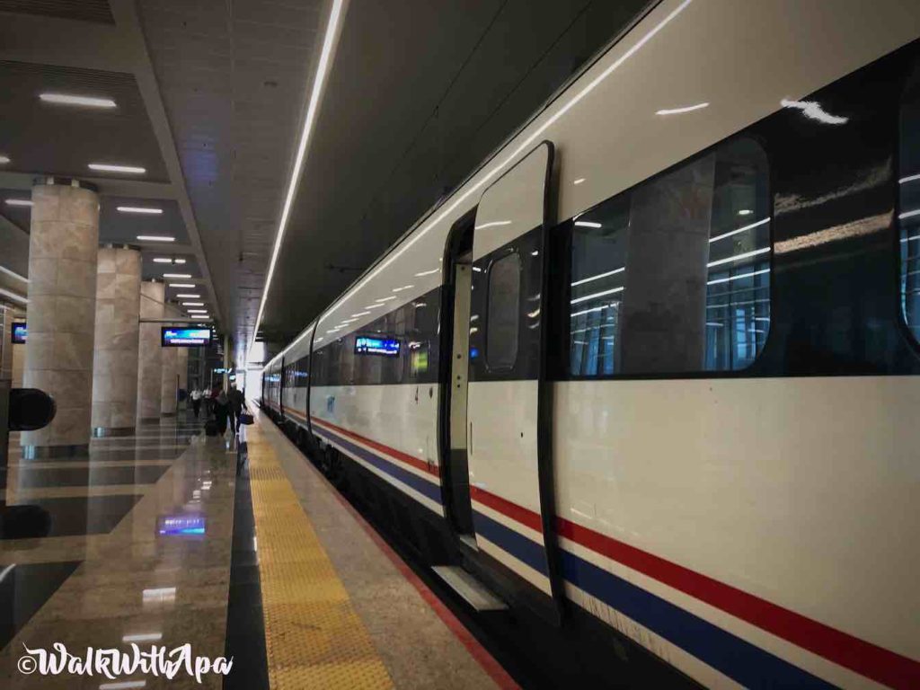 Turkey Travel high speed train